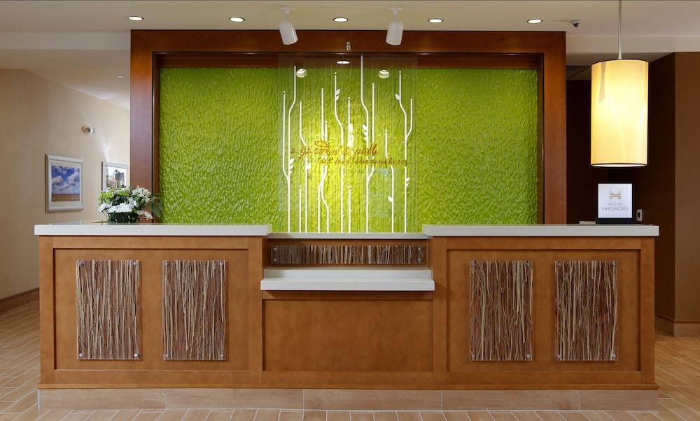 Hilton Garden Inn Cedar Falls Conference Center מראה חיצוני תמונה