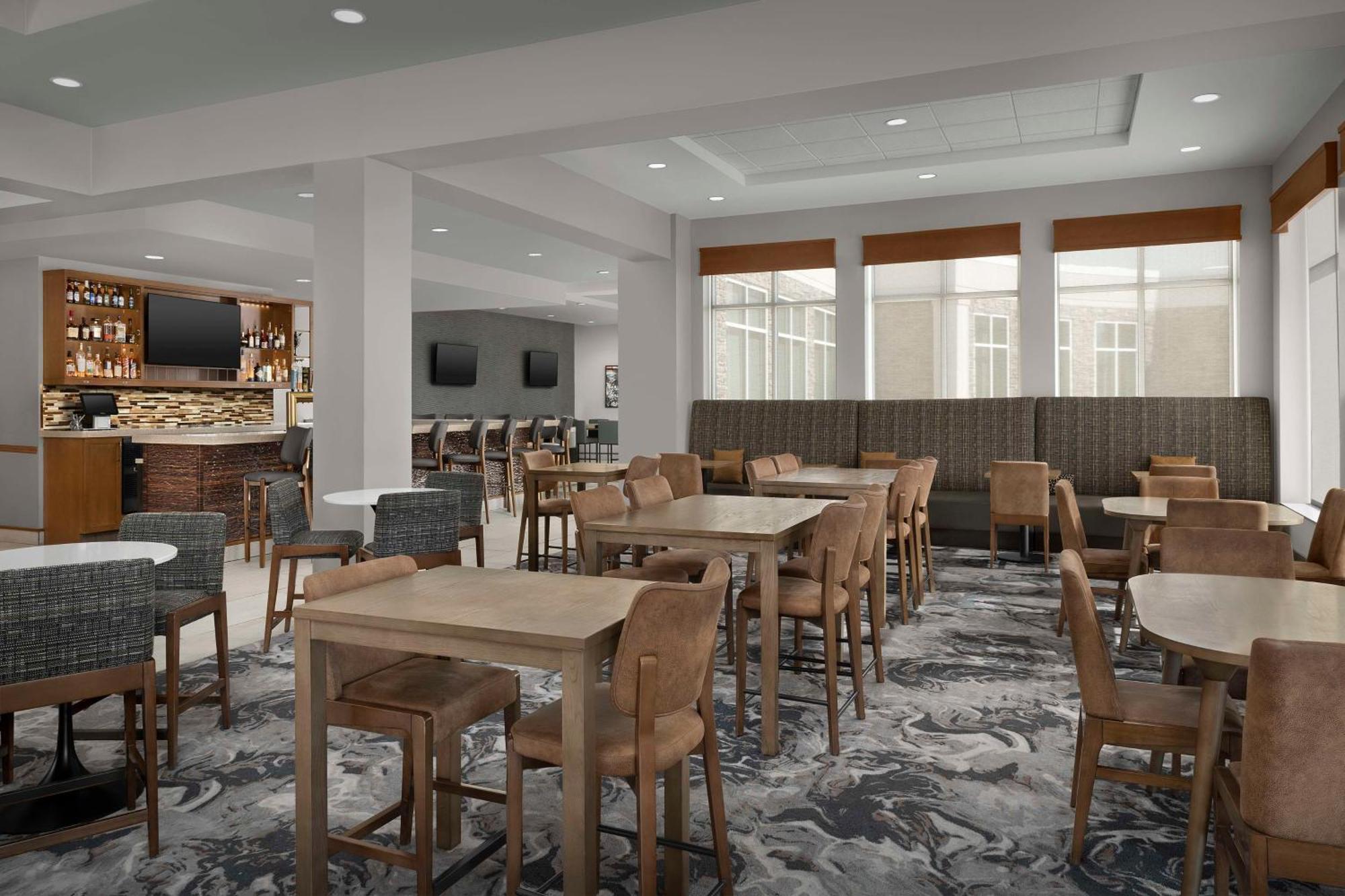 Hilton Garden Inn Cedar Falls Conference Center מראה חיצוני תמונה