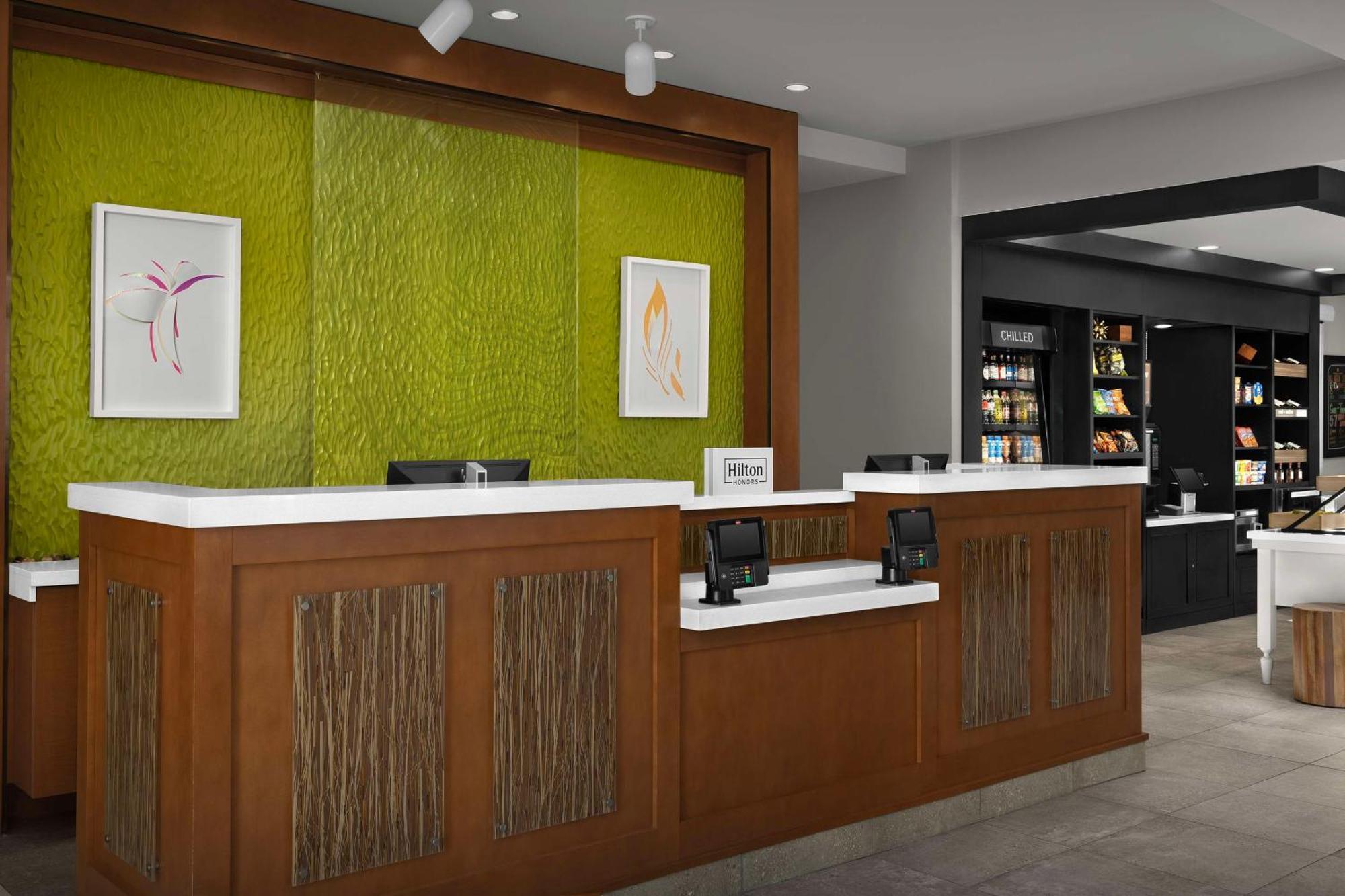 Hilton Garden Inn Cedar Falls Conference Center מראה חיצוני תמונה